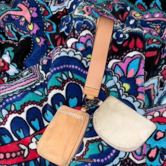 Lululemon dual pouch wristlet - Picture 3 of 3